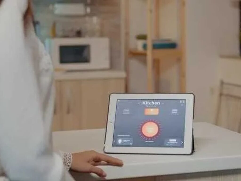 Smart Home Overload? I Let AI Chat Plan My Upgrade, From Hubs To Sensors To Security