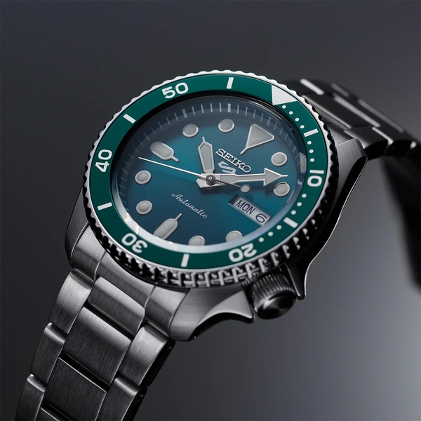 Are Green Dial Watches the Best Trend for Collectors in 2025?